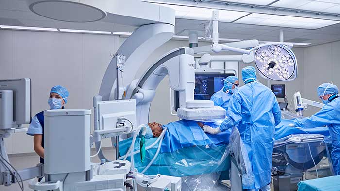 ハイブリッド手術室 - Hybrid OR