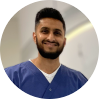 製品について語る医師 image