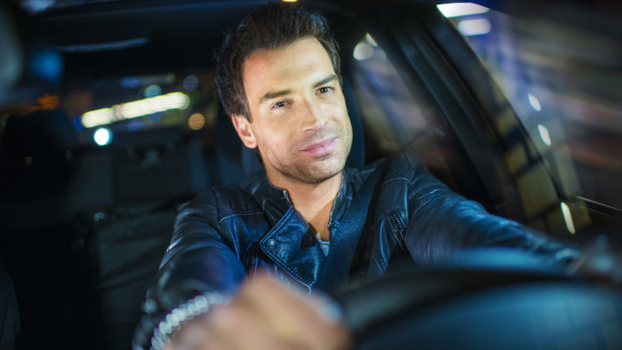 愛車に最適なハロゲンバルブを探す