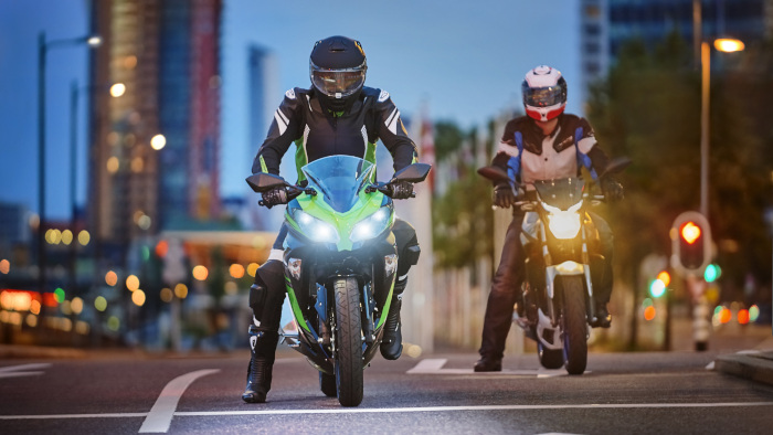 ヘッドライト(オートバイ用)